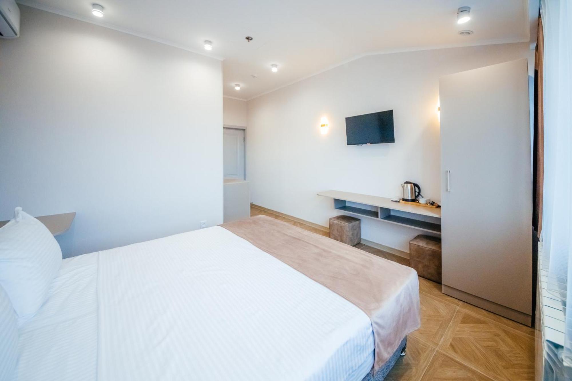 Chief Hotel Γκιουμρί Εξωτερικό φωτογραφία