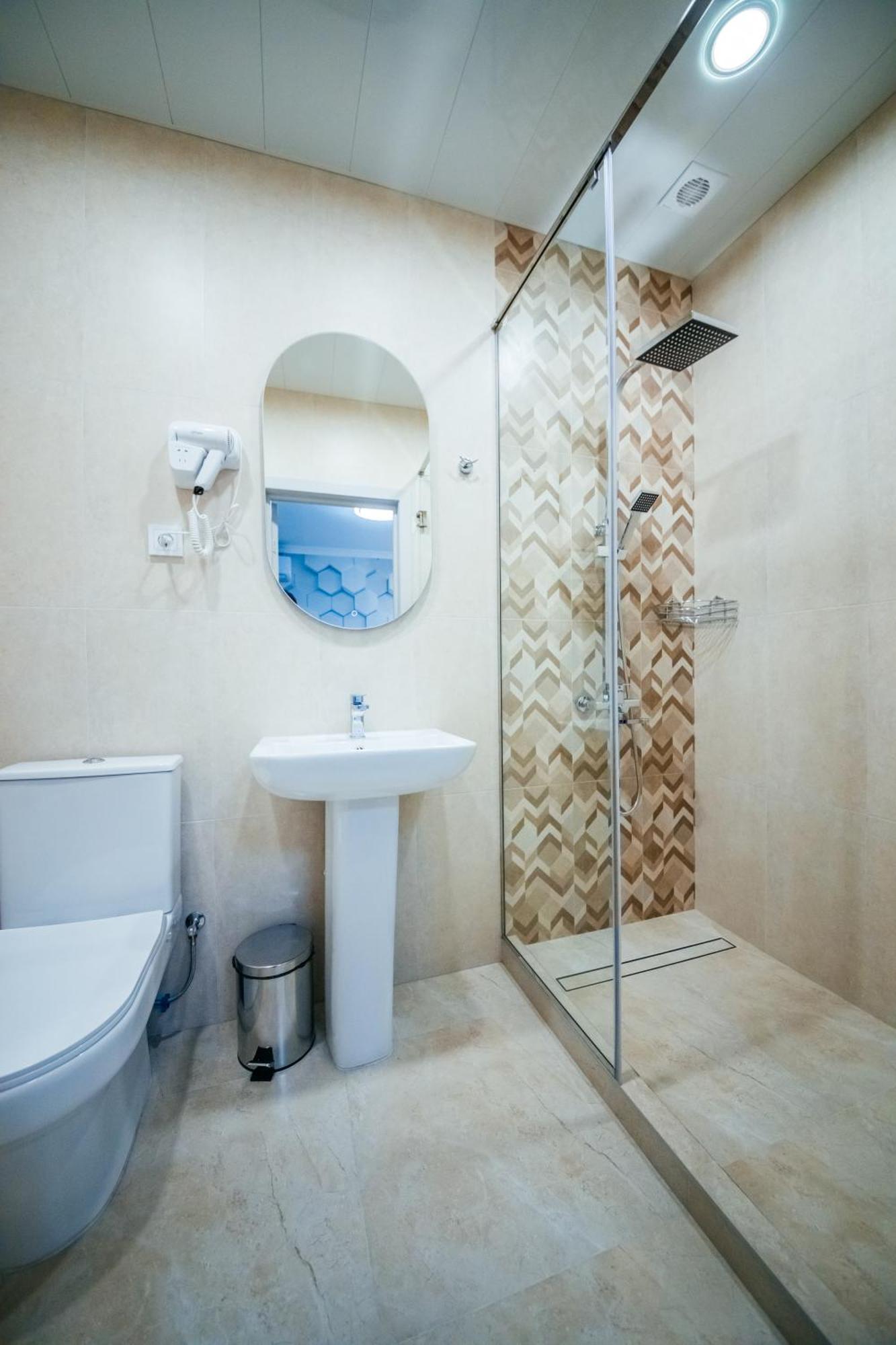 Chief Hotel Γκιουμρί Εξωτερικό φωτογραφία