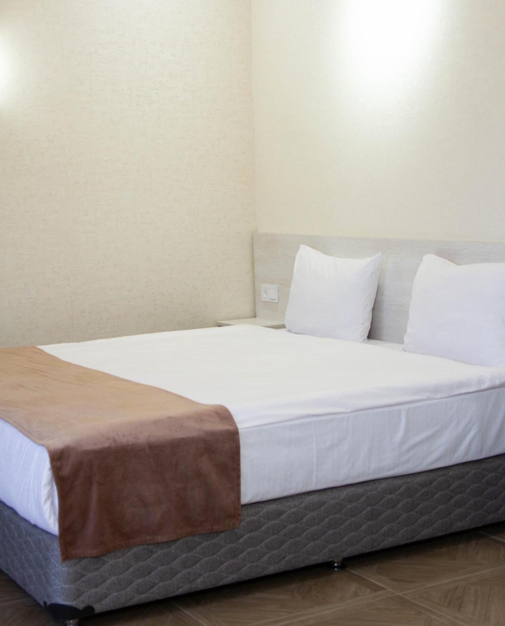 Chief Hotel Γκιουμρί Εξωτερικό φωτογραφία